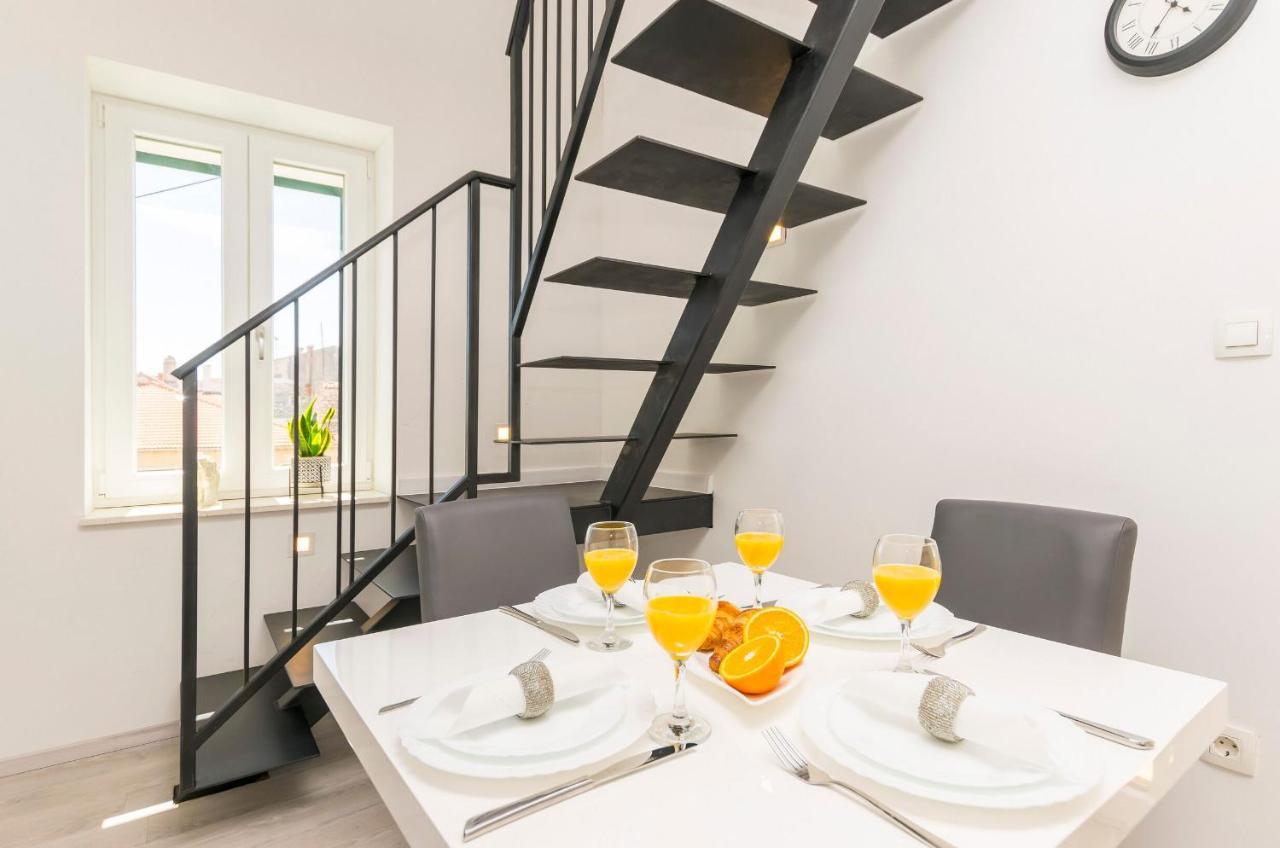 Apartments And Rooms Adriatic Suites シベニク エクステリア 写真