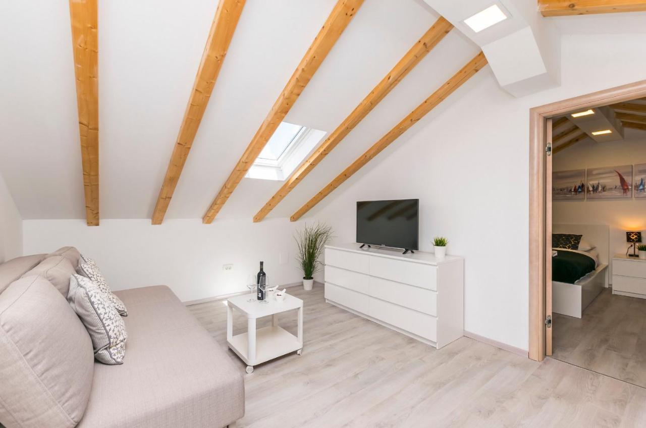 Apartments And Rooms Adriatic Suites シベニク エクステリア 写真