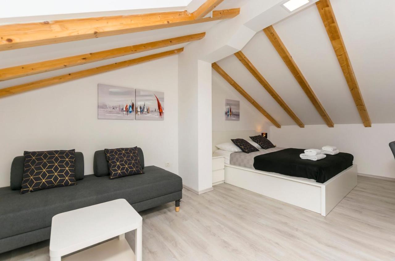 Apartments And Rooms Adriatic Suites シベニク エクステリア 写真