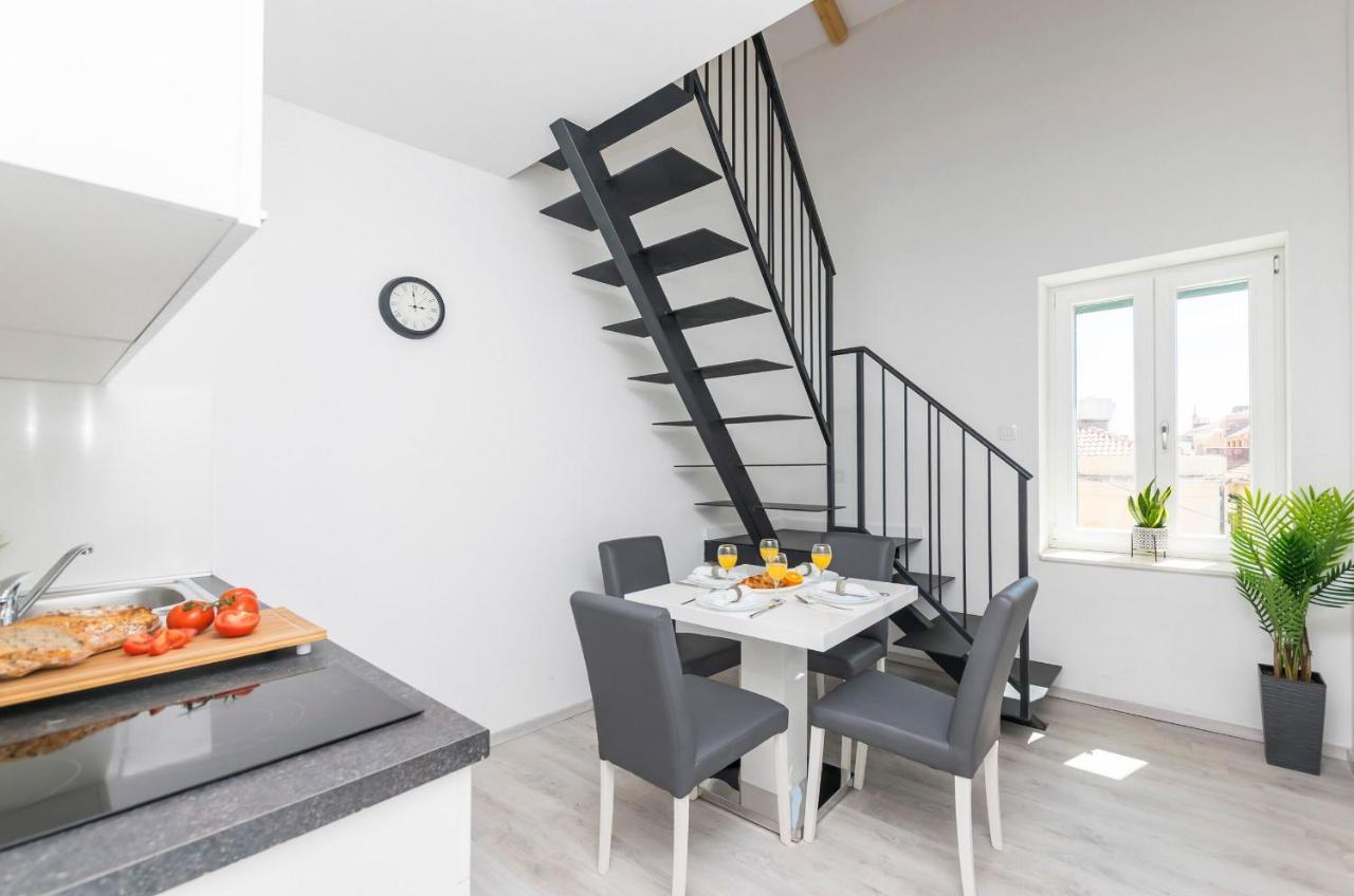 Apartments And Rooms Adriatic Suites シベニク エクステリア 写真