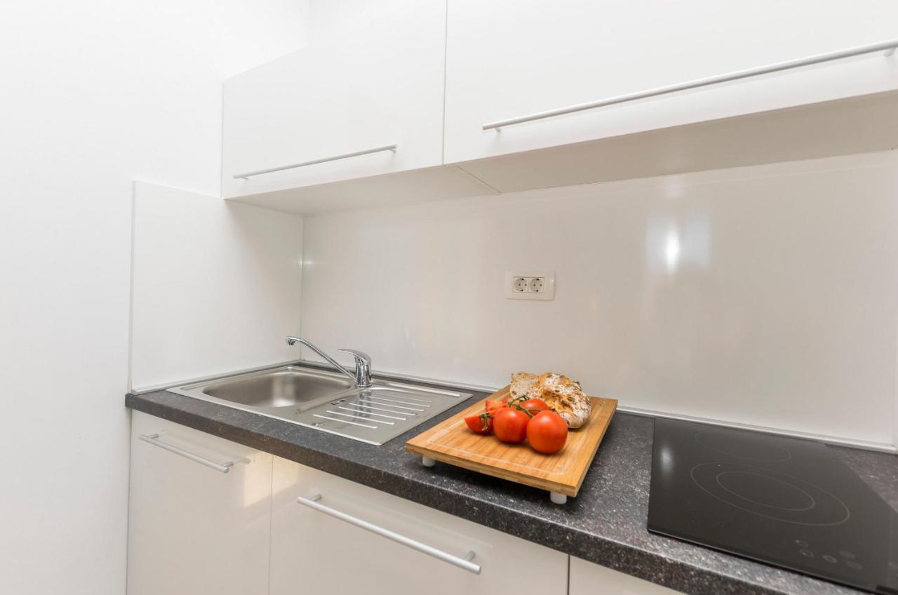 Apartments And Rooms Adriatic Suites シベニク エクステリア 写真