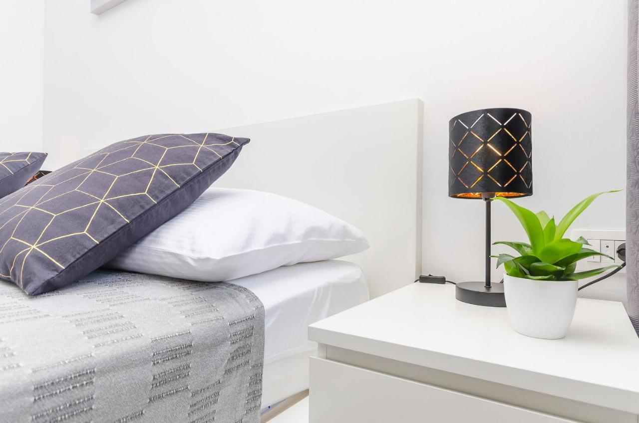 Apartments And Rooms Adriatic Suites シベニク エクステリア 写真