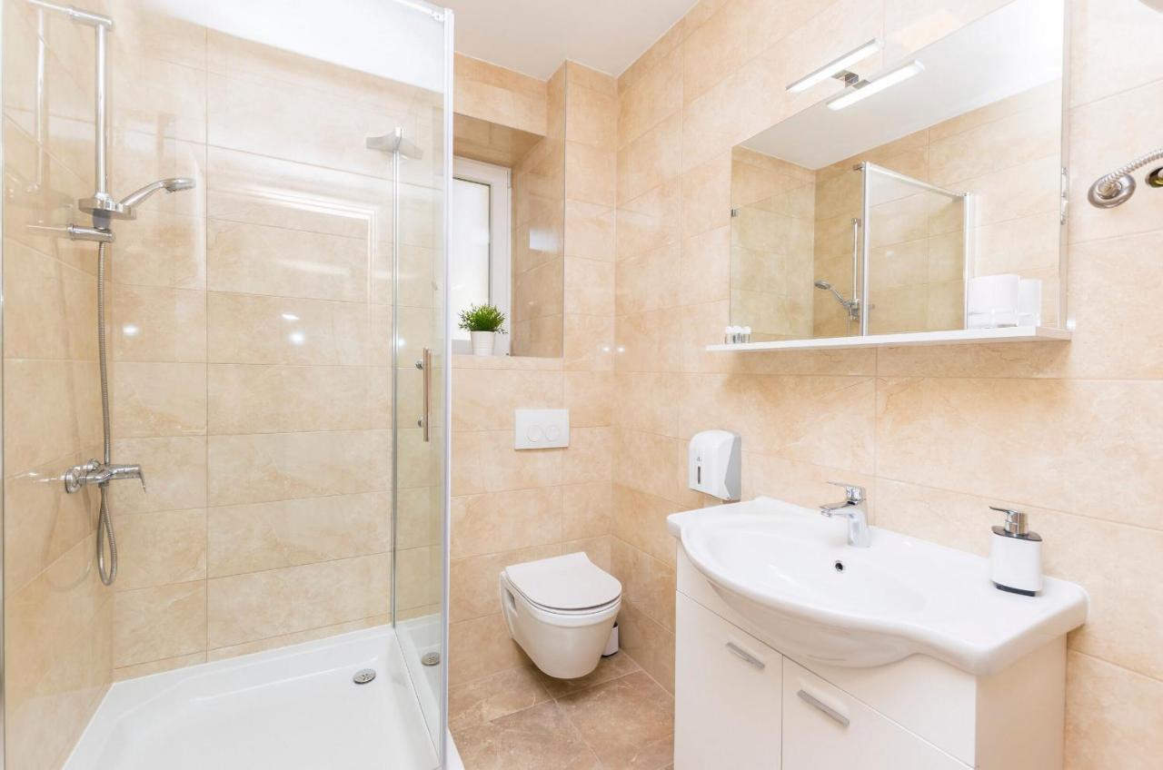 Apartments And Rooms Adriatic Suites シベニク エクステリア 写真